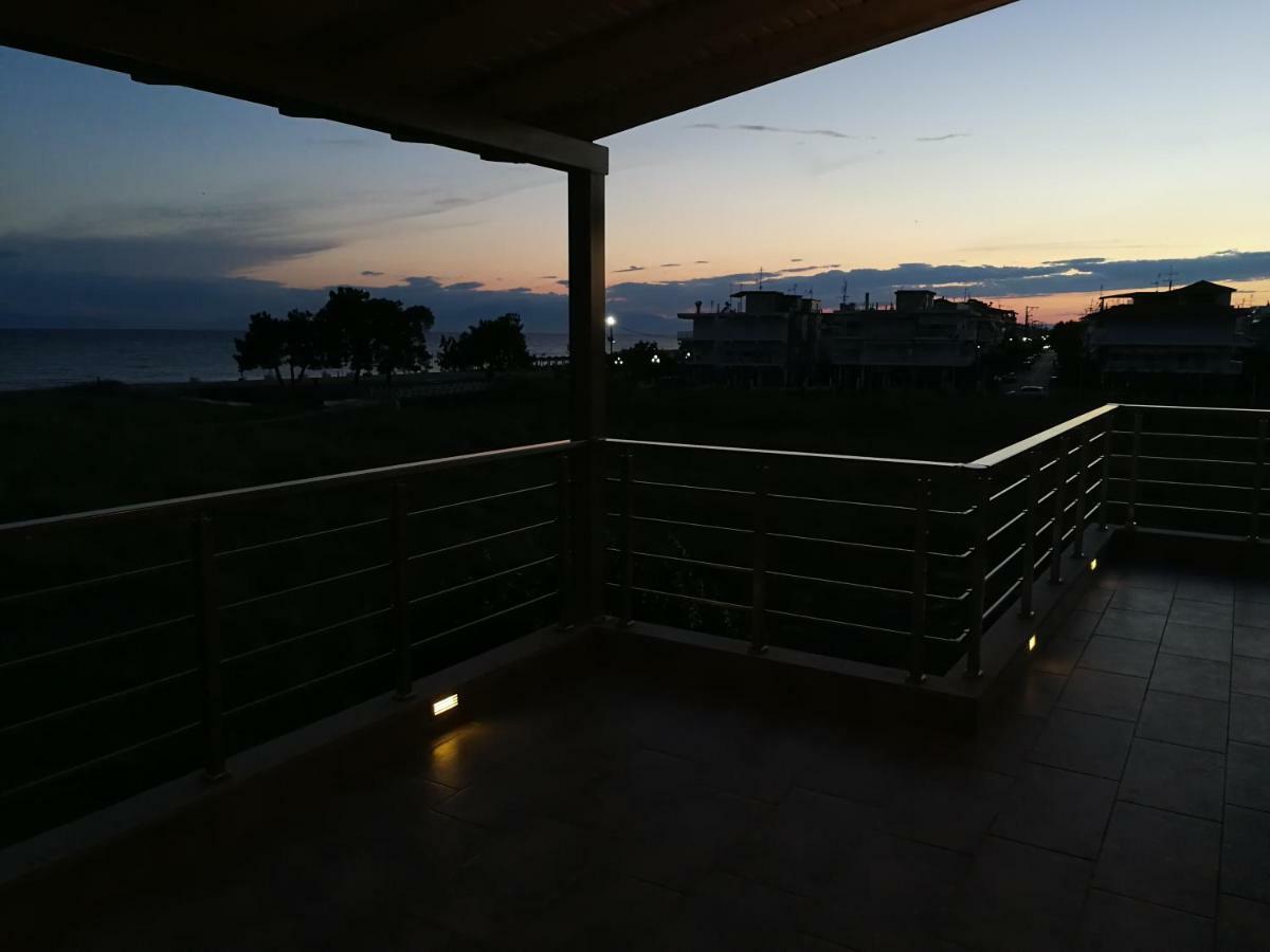 See To Sea Apartments Paralia Dionisiou Eksteriør billede