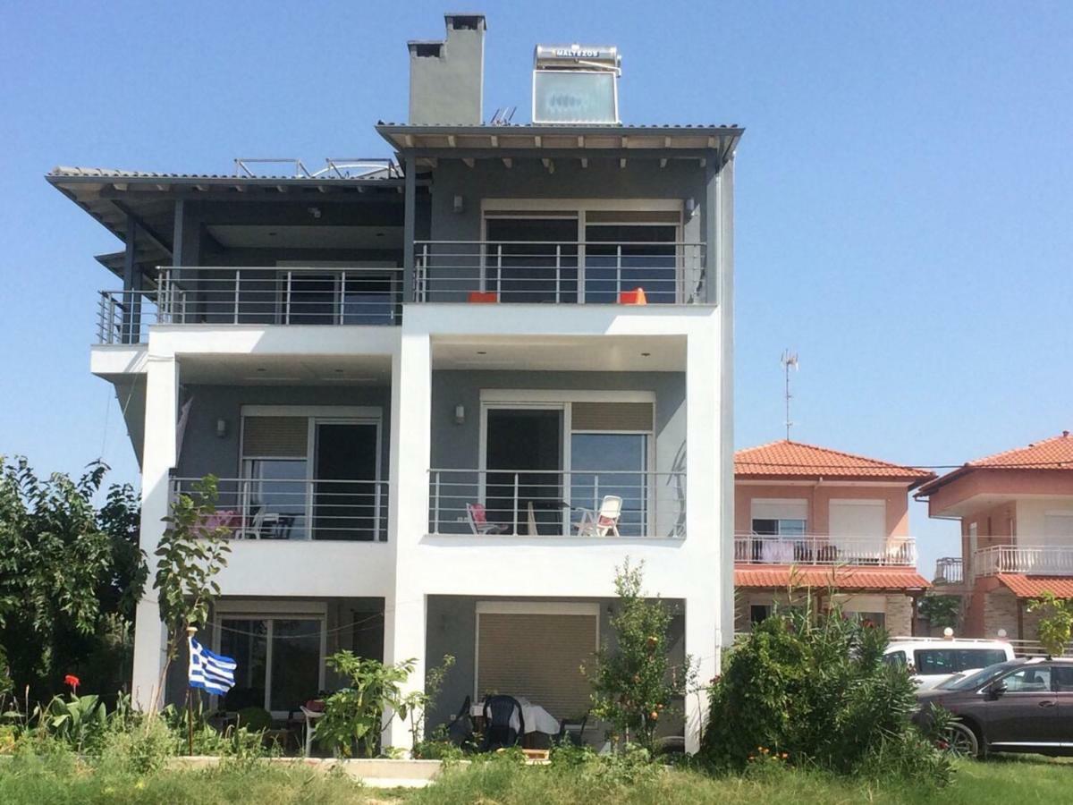 See To Sea Apartments Paralia Dionisiou Eksteriør billede