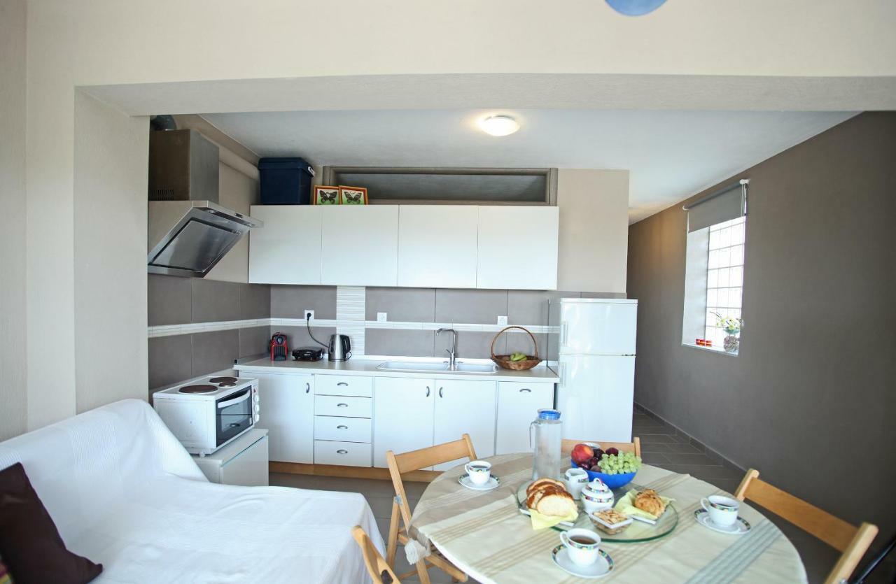 See To Sea Apartments Paralia Dionisiou Eksteriør billede