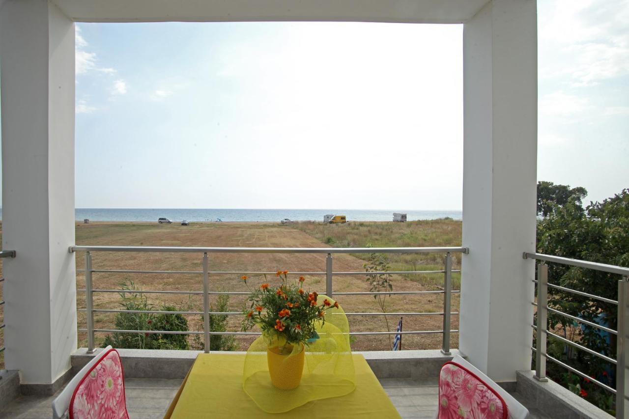 See To Sea Apartments Paralia Dionisiou Eksteriør billede